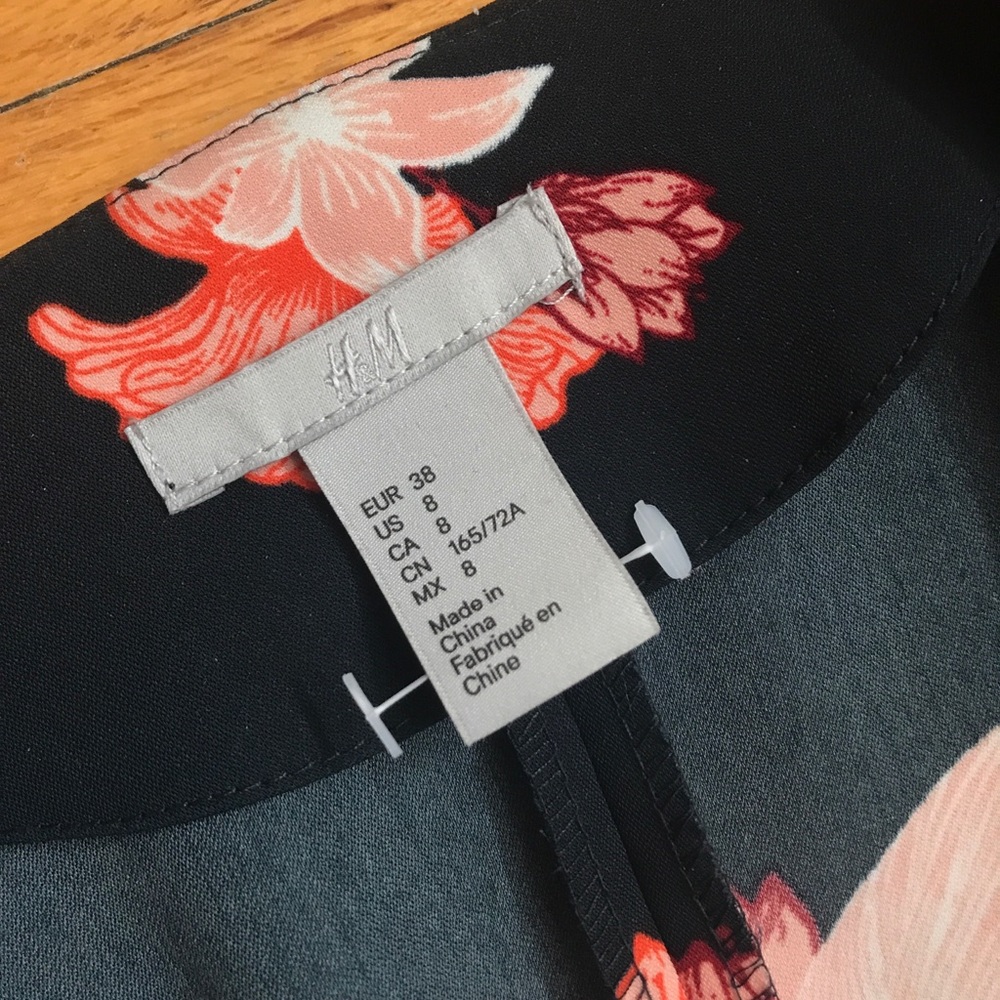 Romper - Picture 3 of 4